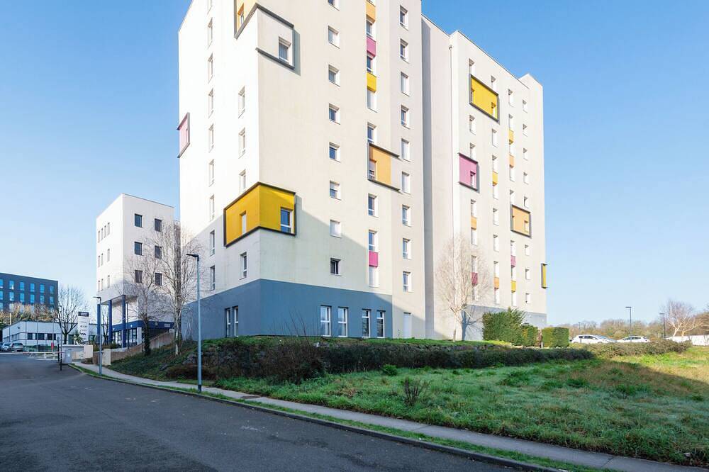 Entire apartment, L'Herblinois - Wifi - Proche tram in Saint-Herblain, Nantes region
