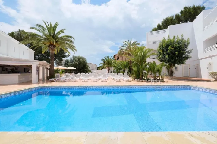 Hôtel pour 2 personnes, avec piscine et terrasse - 1