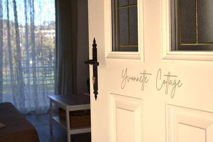 Location de vacances pour 4 personnes, avec balcon et jardin à Salles-Courbatiès - 4