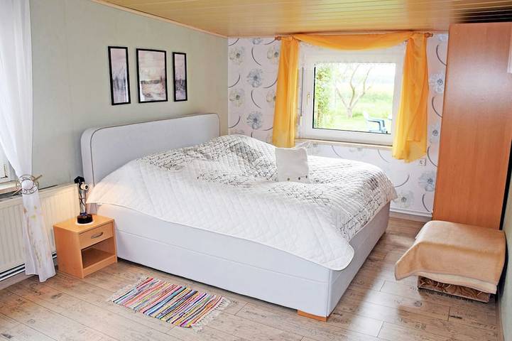Ferienwohnung für 5 Personen, mit Terrasse und Garten in Sehlen - 2