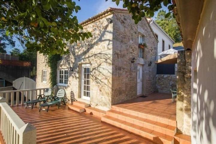 Gîte pour 7 personnes, avec Balcon ainsi que Terrasse et Jardin