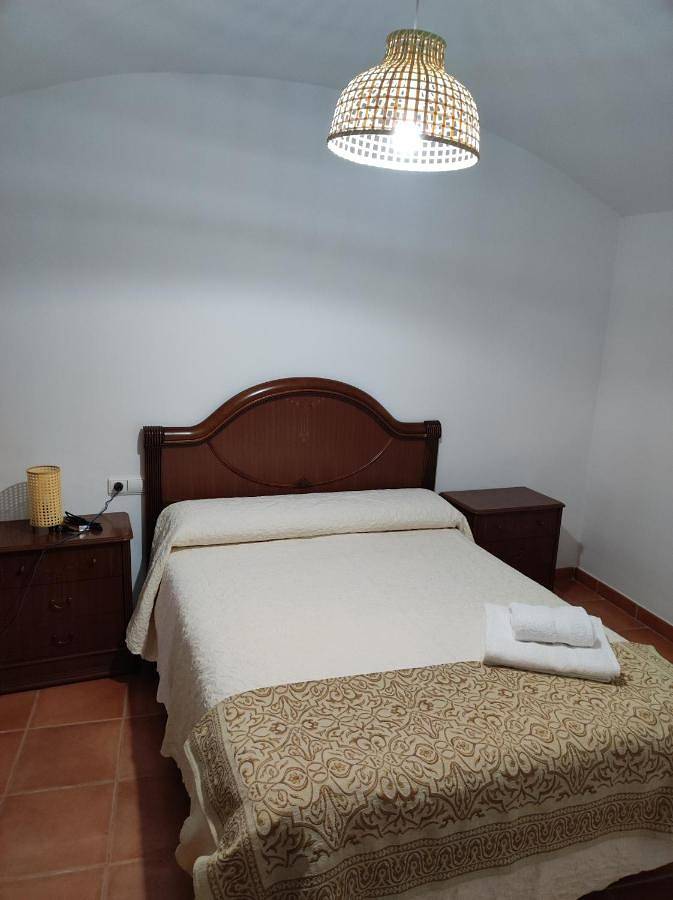 Three-Bedroom House in Gorafe, Géoparc de Grenade