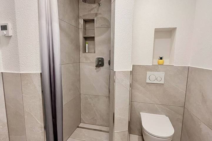 Ganze Wohnung, Luxuriöse 2 Zimmerwohnung im Herzen von Fellbach in Fellbach, Rems-Murr-Kreis