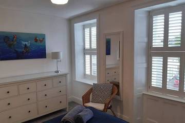 Vacation Rental for 4 Guests in Penzance, Cornwall, Picture 2