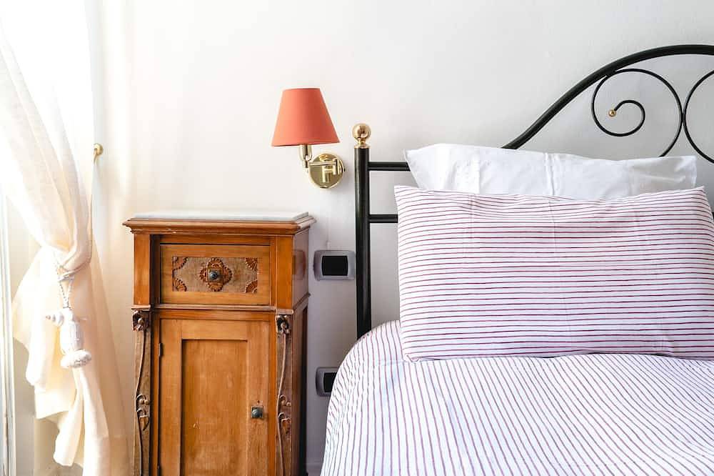 Ganze Wohnung, Charming apartment a few meters from a beach with crystal clear waters in Syrakus, Syrakus Provinz