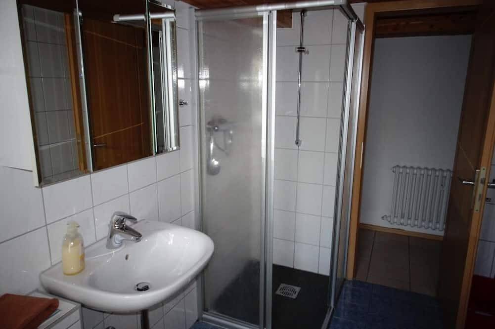 Ganze Wohnung, Ferienwohnung Bad Kissingen für 1 - 4 Personen mit 1 Schlafzimmer - Ferienwohnung in Bad Kissingen, Rhön-Bayern