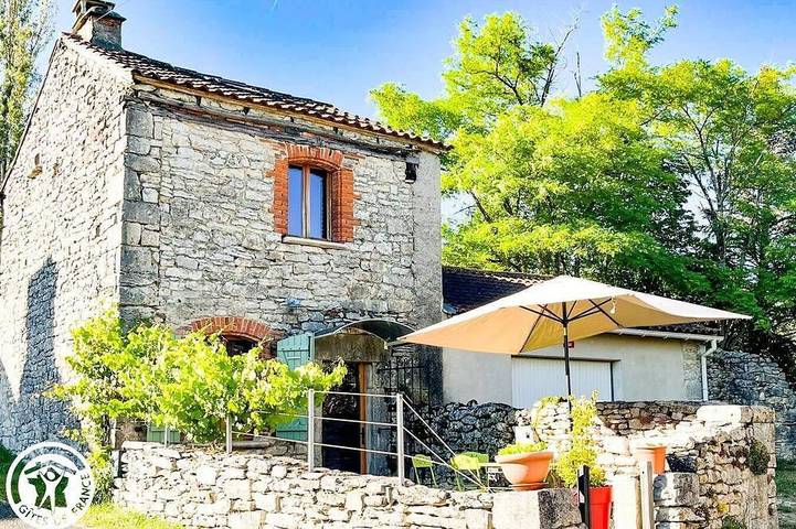 Location de vacances pour 2 personnes, avec jardin à Sénaillac-Lauzès