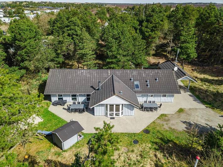 Ferienhaus für 8 Personen, mit Sauna und Pool in Henne Strand