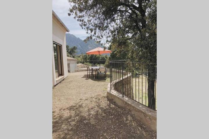 Cottage pour 8 personnes, avec jardin et vue à Soccia