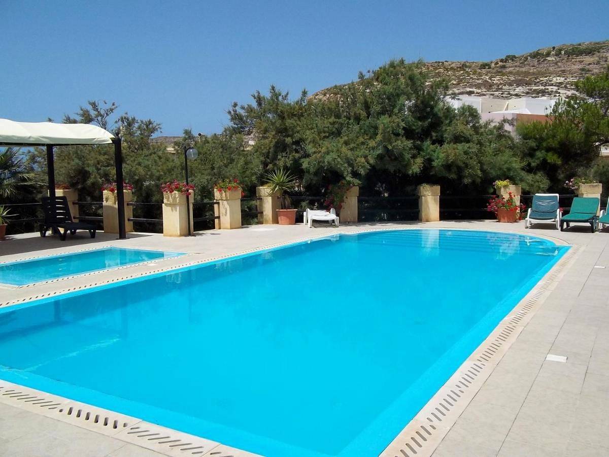San Antonio Guesthouse in Xlendi, Munxar