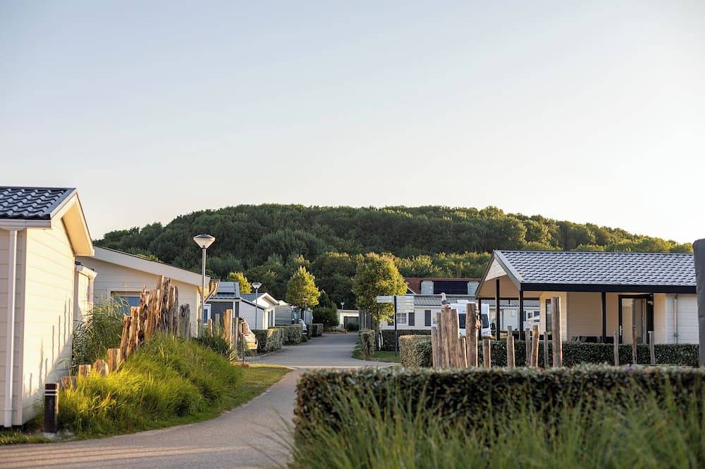Luxuriöses Chalet in Fußnähe zum Strand in Groot Valkenisse, Biggekerke
