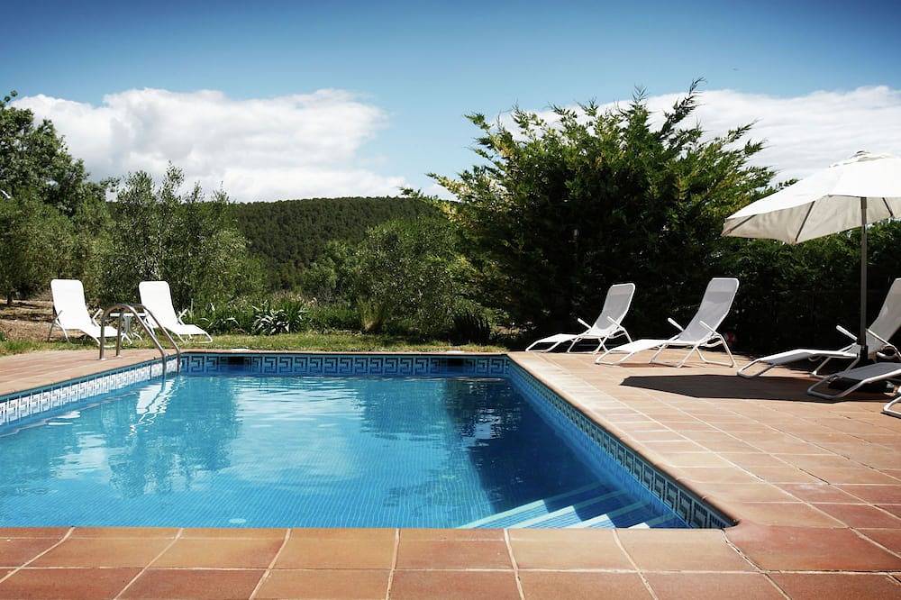 Mansión en La Llacuna con piscina y vistas in La Llacuna, Interior de Barcelona