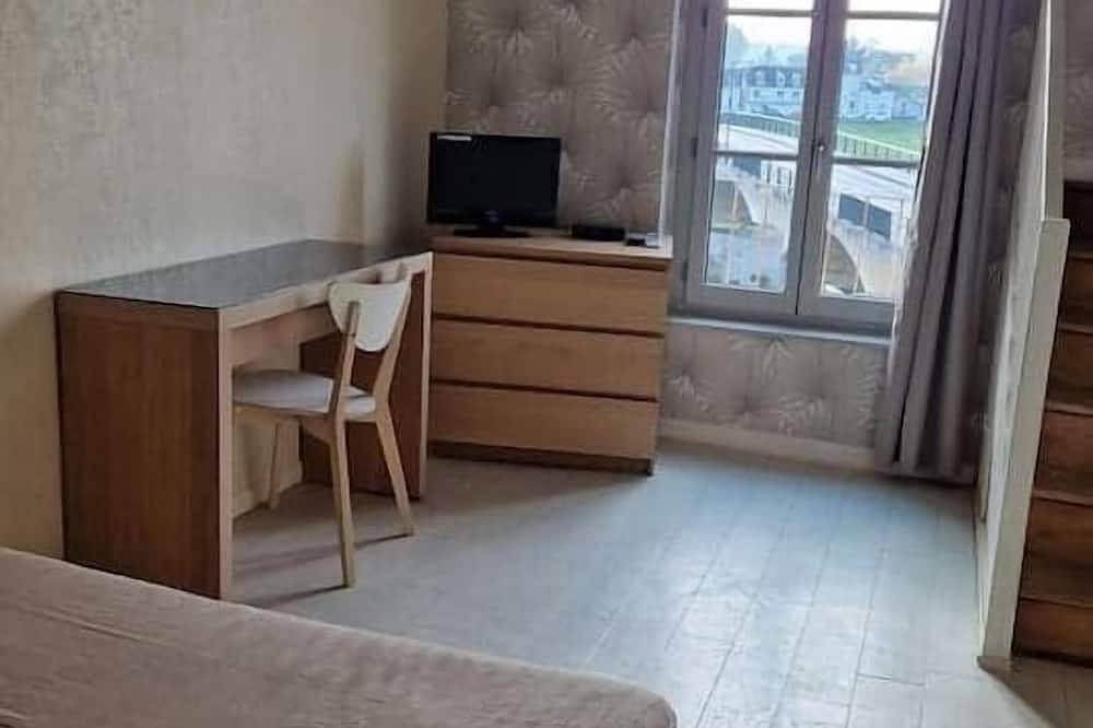 Apartamento entero, The Family in the heart of the Loire Valley Chinon in Chinon, Valle del Loira
