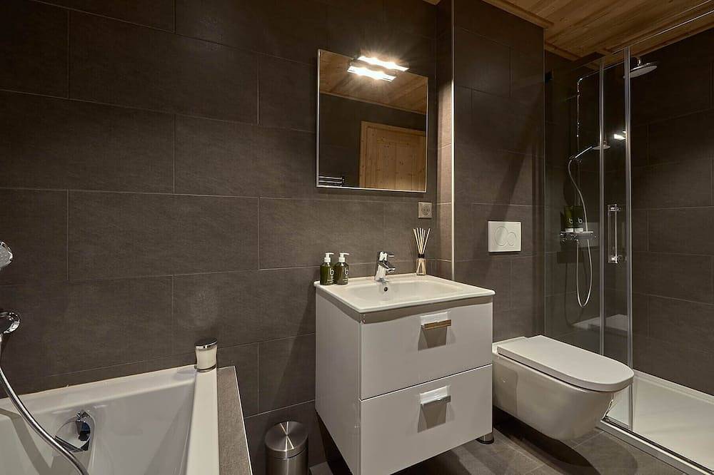 Chalet Vorlaz is a luxury ski chalet with hot tub in Morzine, Les Portes du Soleil