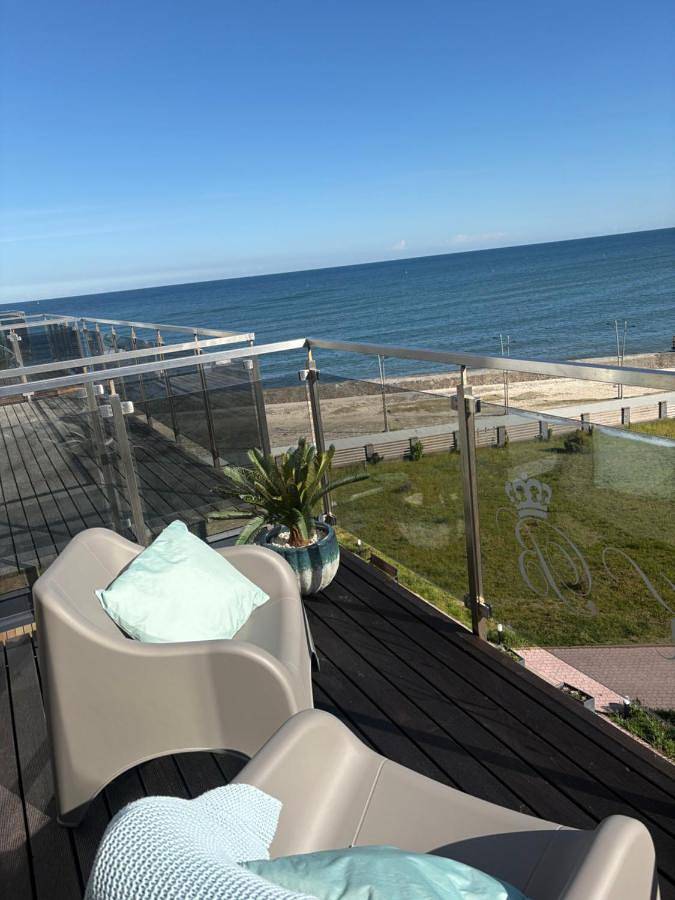 Apartament wakacyjny dla 4 osób, z balkon i widok w Darłowo