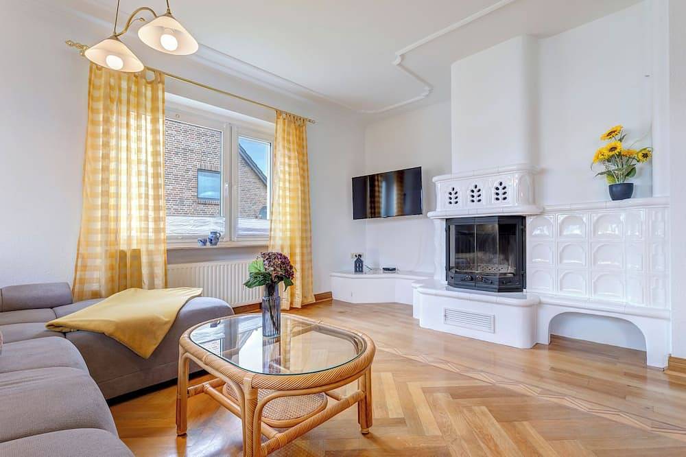 Ganze Wohnung, Ferienhaus Renate, Whg. 02: 72 m², 4 Schlafplätze, Kamin & Wlan in Bansin, Heringsdorf
