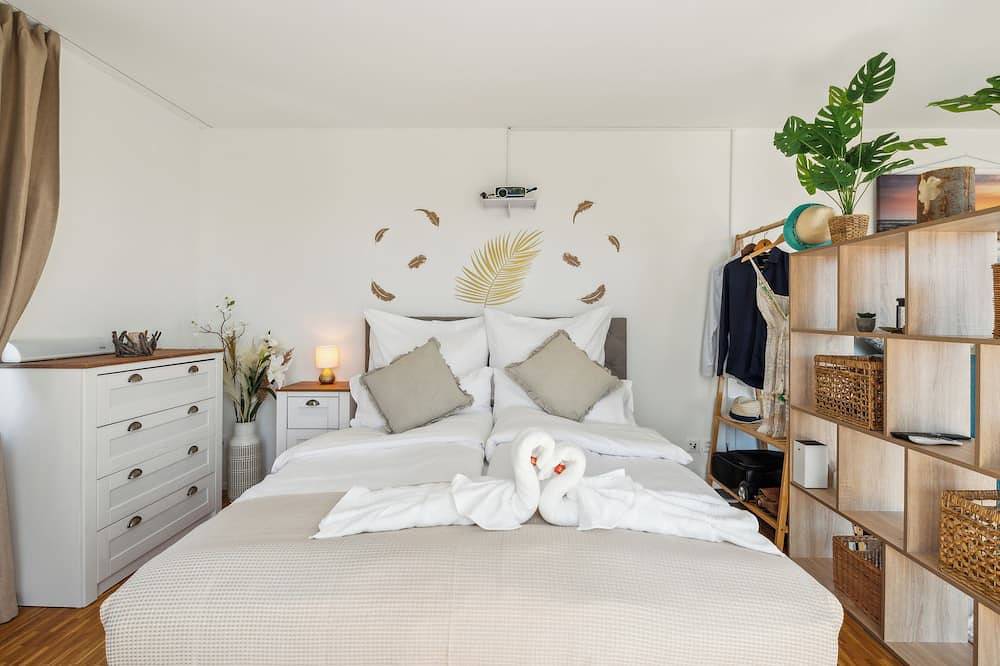 Entire apartment, Remo l Business - Family l Aare view, near old town + terrace l Parking lot in Aargau-Basel