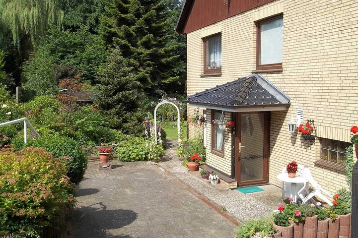 Ferienwohnung für 3 Personen, mit Terrasse und Garten