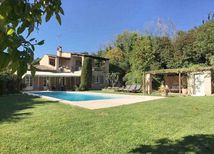 Location de vacances pour 2 personnes, avec piscine et jardin à Saint-Paul-de-Vence - 3