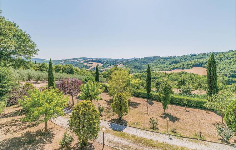 Incantevole appartamento con vista sul giardino a 2 km da Monterchi in Monterchi, Valtiberina