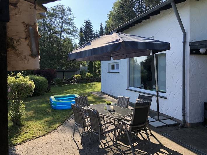Ferienhaus für 6 Personen, mit Terrasse und Garten in Lissendorf