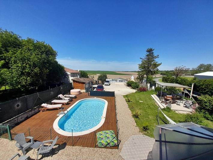 Maison d’hôte pour 5 personnes, avec piscine ainsi que jardin et jacuzzi en Charente-Maritime - 4
