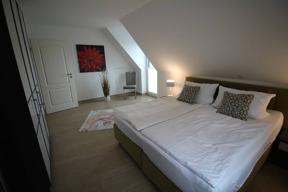 Casa Fortuna Comfort mit Seeblick, Whirlpool, Sauna und eingezäuntem Garten in Göhren-Lebbin, Fleesensee