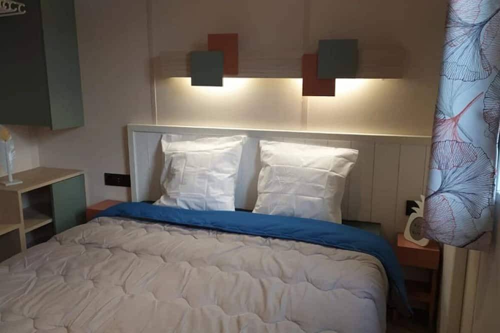 Camping 3 étoiles - Parc aquatique in Saint-Maime, Parque natural regional del Luberon