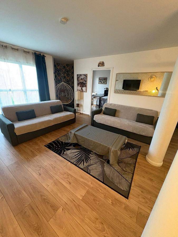 Gîte pour 8 personnes, avec Vue à Cergy - 4