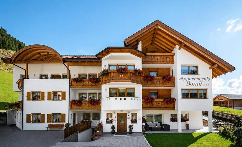 Ferienhaus für 2 Personen, mit Ausblick und Garten in Colfosco