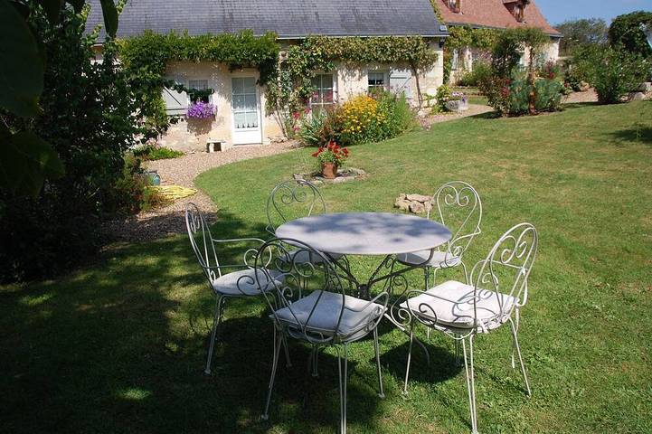 Chambre d’hôte pour 2 personnes, avec Jardin à Bourgueil