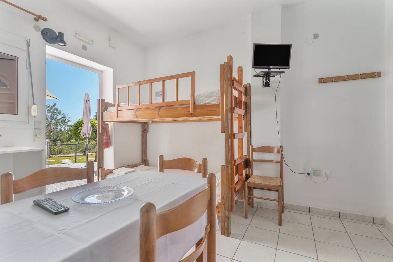 Entire apartment, Apartment 'Family Studio 1' with Wi-Fi and Air Conditioning in Spartia, Kefalonia