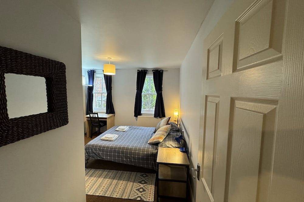 Central Oxford Townhouse with Free Parking & Garden in Oxford, Oxfordshire