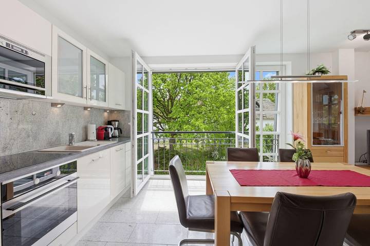 Ferienwohnung für 4 Personen, mit Balkon und Sauna sowie Seeblick in Benz