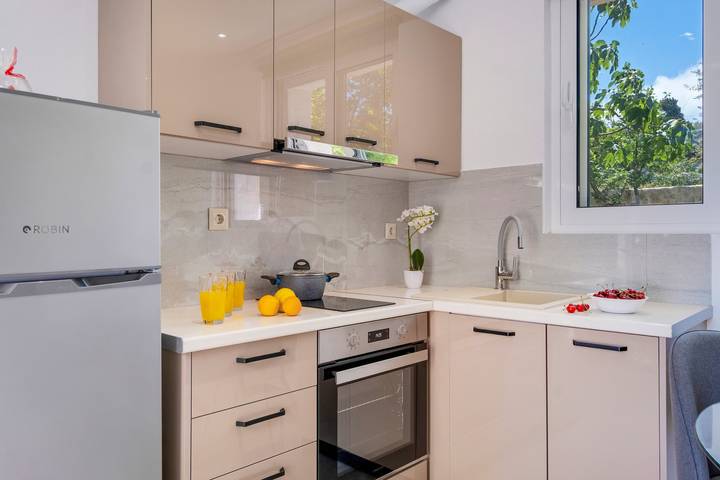 Gîte pour 2 personnes, avec jardin à Leucade - 4