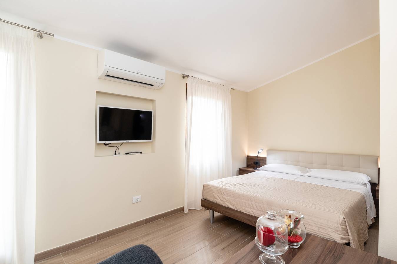 Entire holiday apartment, Scaligero Rooms Giulietta in Centro Storico di Verona, Verona