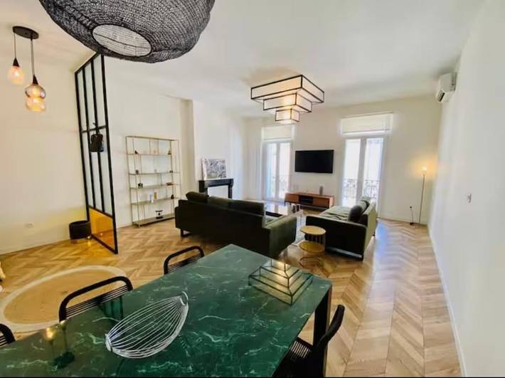 Gîte pour 2 personnes, avec balcon dans Theatre Moliere Scene Nationale - 3