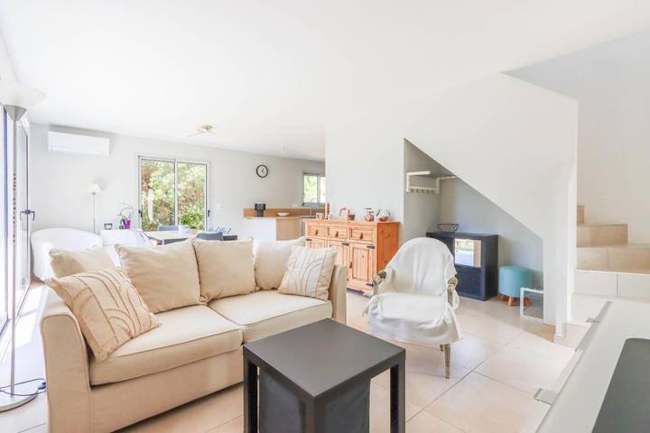 Location de vacances pour 4 personnes, avec terrasse et jardin à La Môle - 4