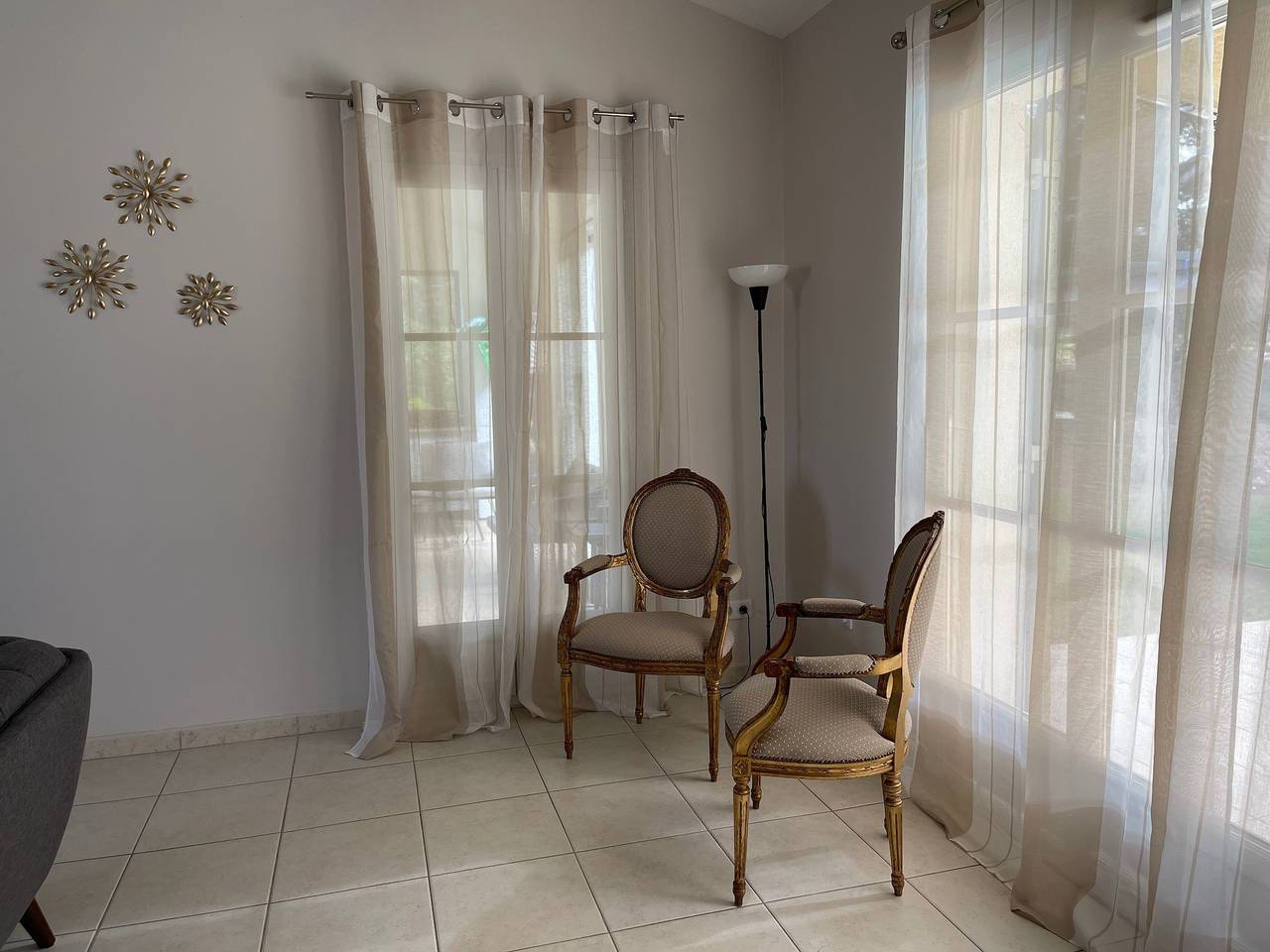Villa avec piscine privée sur le golf, Wi-Fi et climatisation in Mallemort, Région d'Arles