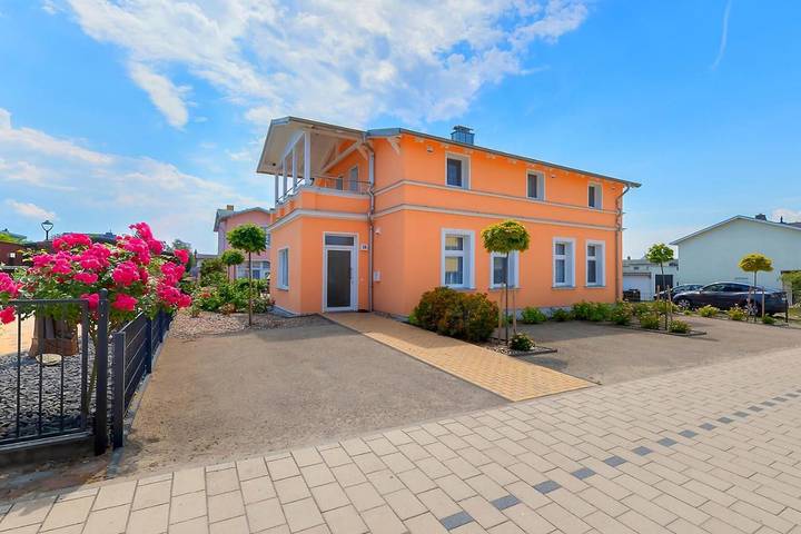 Ferienhaus für 14 Personen, mit Balkon und Terrasse sowie Garten und Sauna in Koserow