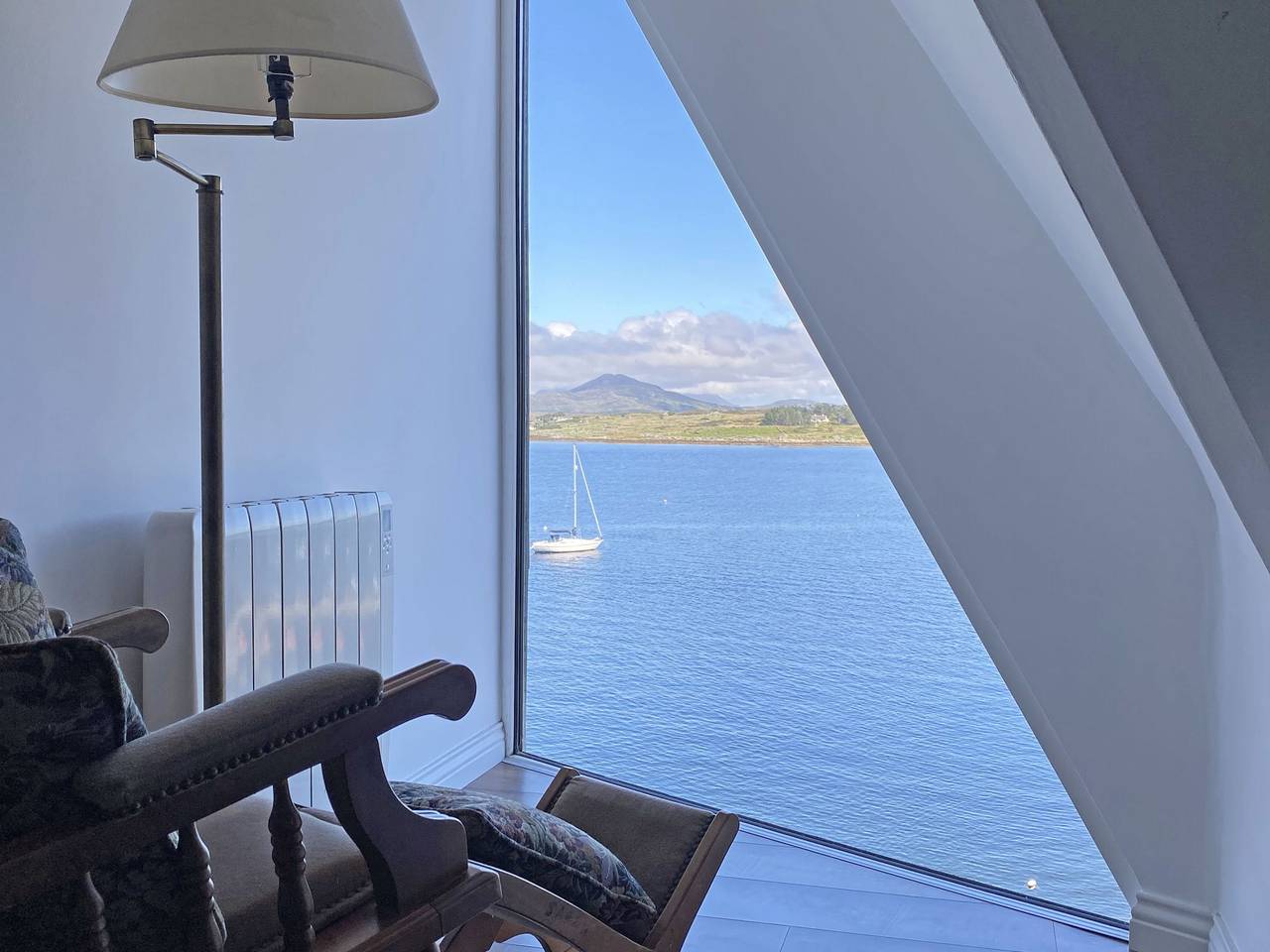 Entire apartment, Apartment 454 - Roundstone in Roundstone, Connemara