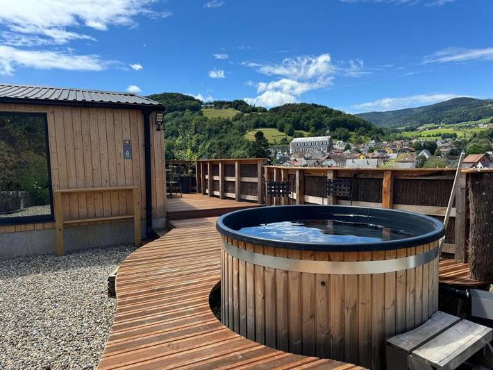 Casa de vacaciones para 8 personas, con jardín y jacuzzi, Se admiten mascotas - 1