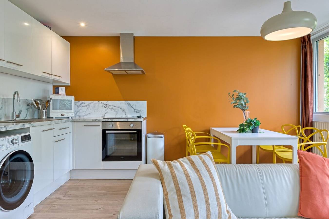 Appartement entier, Roxane, Spacieux F4 avec terrasse et parking, à deux pas de la Seine in Rouen, Région de Rouen
