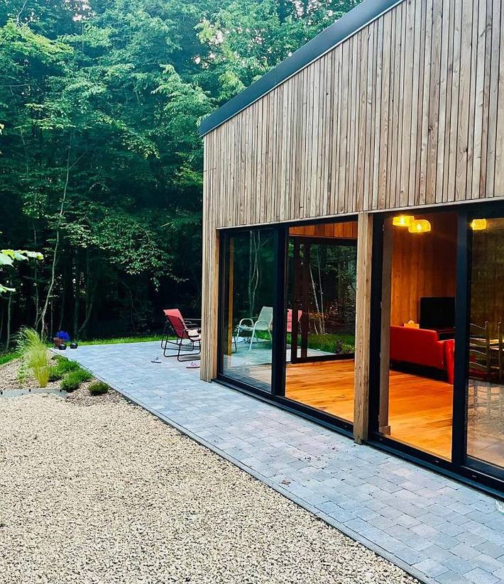 Gîte pour 4 personnes, avec vue et jardin à Florennes