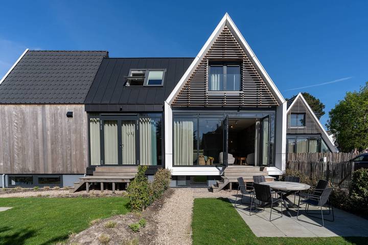 Vakantieappartement voor 6 personen, met Tuin en Sauna in Oostkapelle