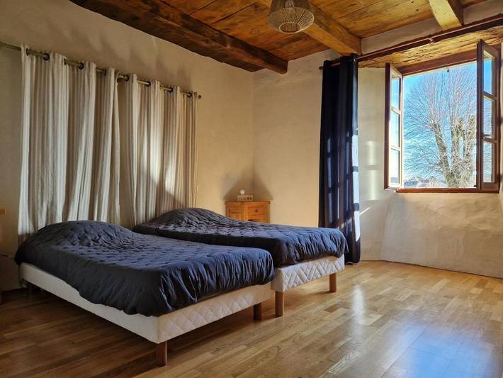 Location de vacances pour 8 personnes, avec jardin et terrasse, animaux acceptés dans Lac de Maury - 4