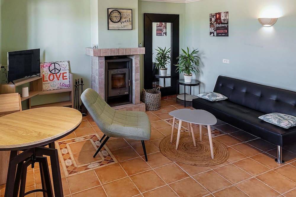 1 bedroom lovely home in Lannéanou in Lannéanou, Région de Morlaix
