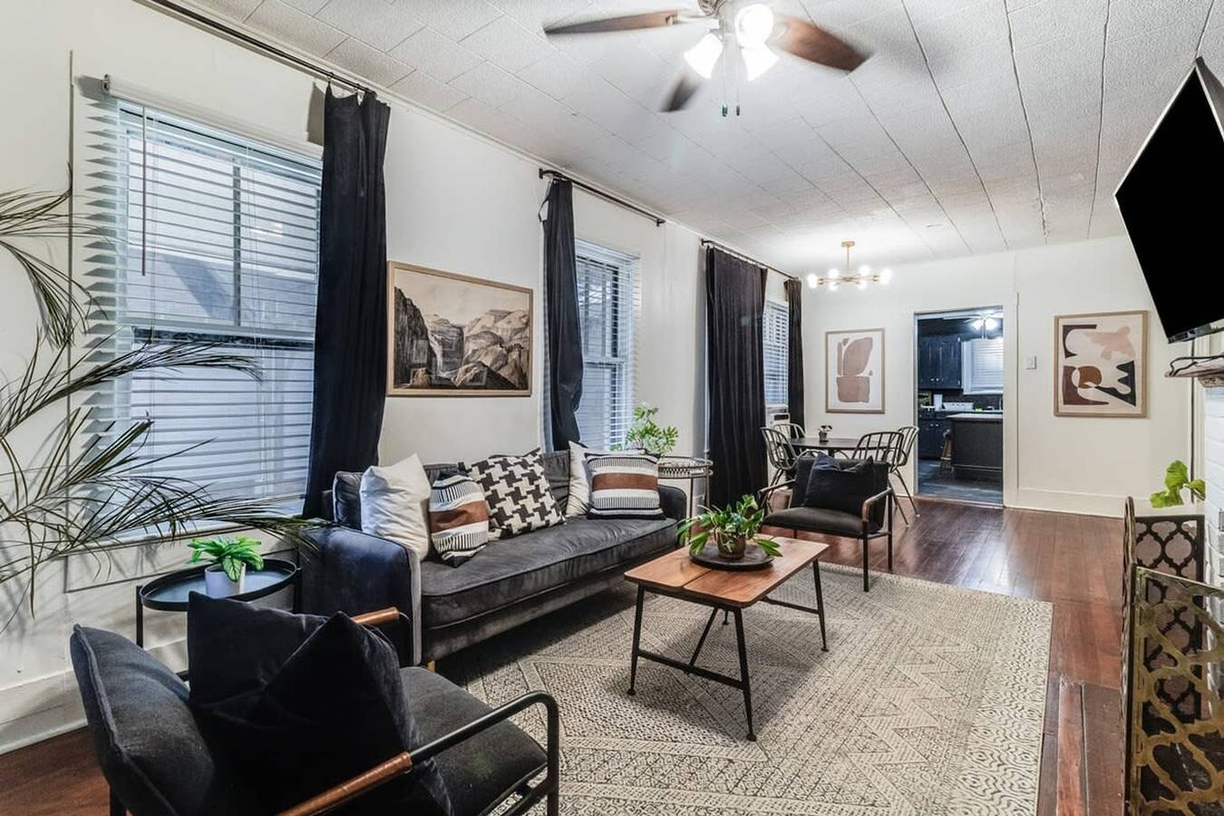 Spacious 4Br Retreat in the heart of Lafayette in Lafayette, Lafayette Parish