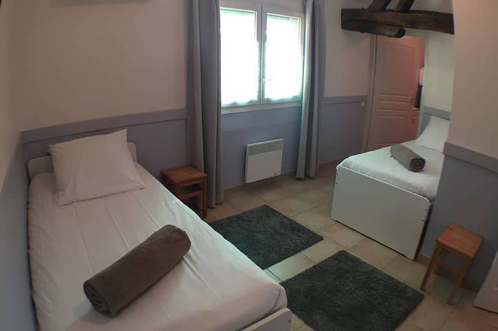 Gîte pour 5 personnes, avec jardin et piscine ainsi que terrasse et sauna à Flacey-en-Bresse - 3