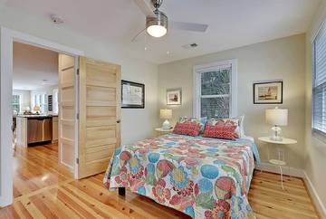 Beach Rental for 4 Guests in Folly Beach, South Carolina Lowcountry, Picture 1